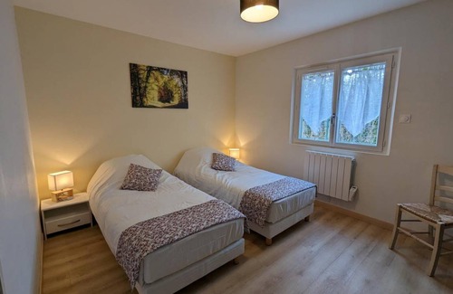 Puyreaux Cottage | 90 m² Cabin ∙ 3 bedrooms ∙ 5 guests