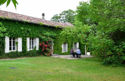 Lignieres-Sonneville Cottage | 90 m² Cabin ∙ 2 bedrooms ∙ 4 guests