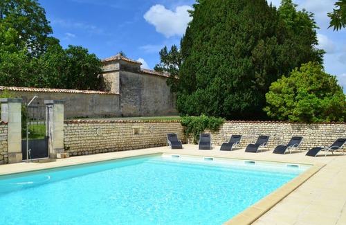 Lignieres-Sonneville Cottage | 90 m² Cabin ∙ 2 bedrooms ∙ 4 guests