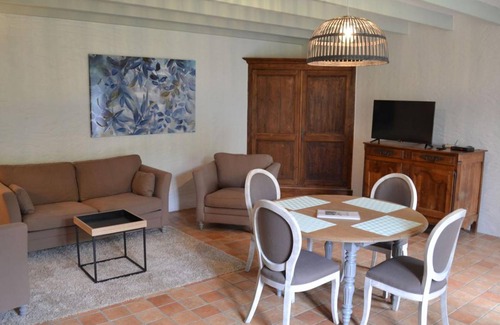 Lignieres-Sonneville Cottage | 90 m² Cabin ∙ 2 bedrooms ∙ 4 guests
