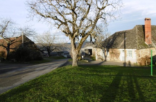 Altillac House | 90 m² Gîte ∙ 2 bedrooms ∙ 6 guests