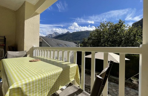 Laruns House | 90 m² Gîte ∙ 2 bedrooms ∙ 4 guests