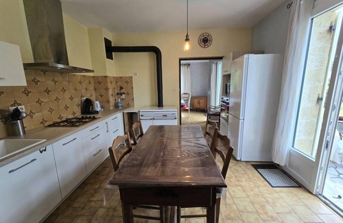Saint-Chamassy House | 90 m² Gîte ∙ 2 bedrooms ∙ 4 guests