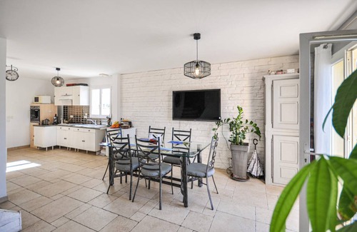La Farlede House | 90 m² House ∙ 2 bedrooms ∙ 4 guests