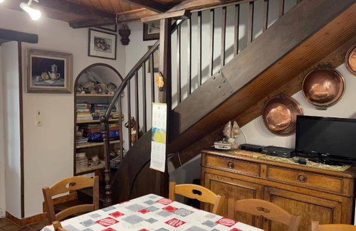 Cercles House | 90 m² House ∙ 2 bedrooms ∙ 5 guests