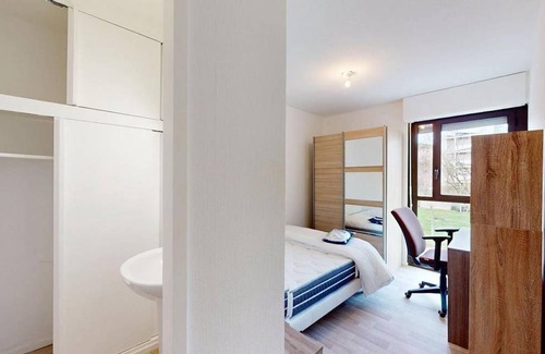 Bordeaux Resort | 90 m² Private room ∙ 1 bedroom ∙ 1 guest