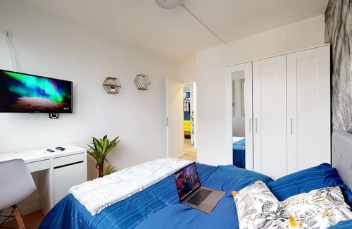 Poitiers Resort | 90 m² Private room ∙ 1 bedroom ∙ 1 guest