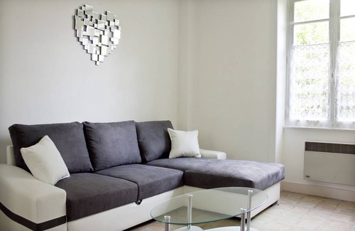 Benayes House | 92 m² Gîte ∙ 3 bedrooms ∙ 6 guests