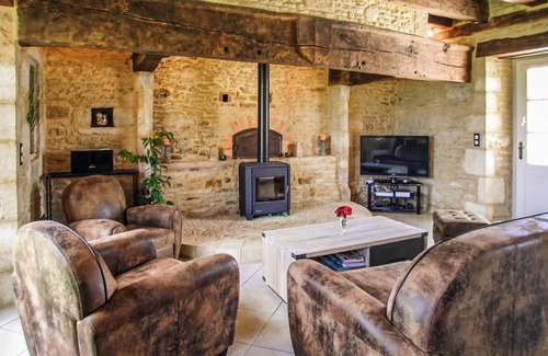 Saint-Amand-de-Coly House | 92 m² House ∙ 2 bedrooms ∙ 4 guests