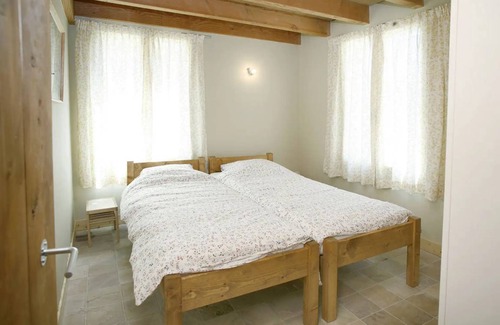 Varaignes House | 92 m² House ∙ 4 bedrooms ∙ 8 guests