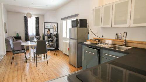 Angouleme Apartment | 92 m² Serviced apartment ∙ 3 bedrooms ∙ 8 guests
