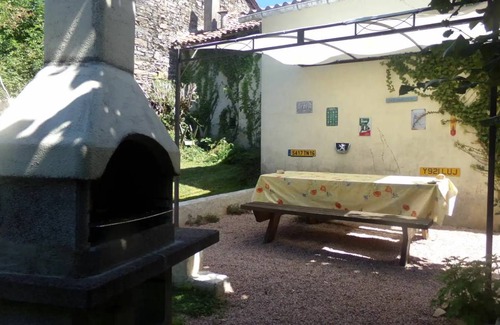 La Chapelle Montbrandeix House | 95 m² House ∙ 3 bedrooms ∙ 6 guests
