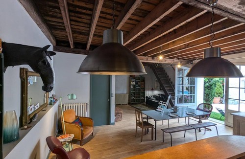Angouleme Apartment | 95 m² Apartment ∙ 2 bedrooms ∙ 5 guests