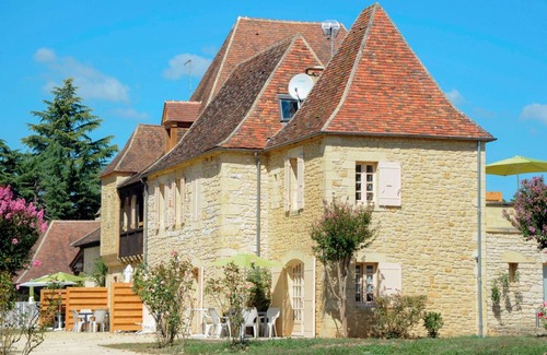 Saint-Vincent-de-Cosse Apartment | 96 m² Apartment ∙ 3 bedrooms ∙ 8 guests