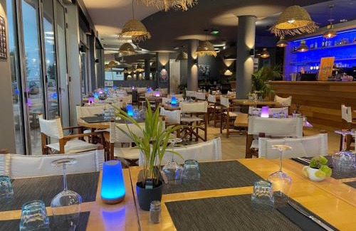 Quartier du Casino Hotel | Acadie Saint Victor - Hôtel restaurant -Face mer- Châtelaillon plage