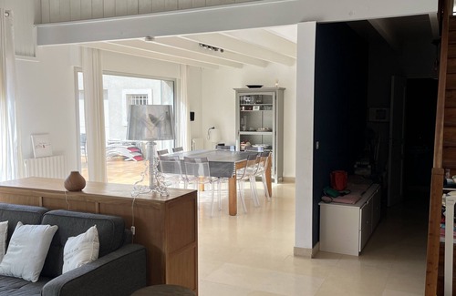 La Rochelle House | Air-conditioned house with pool in La Rochelle 12couchages well located