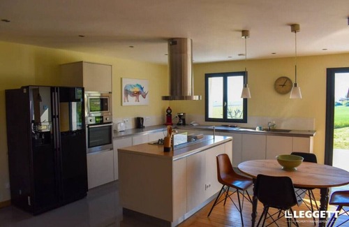 Nabinaud Villa | Alexyo - 10 persons Villa with pool close to Aubeterre