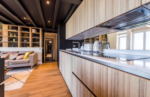 Biarritz City Centre Apartment | ALMA KEYWEEK Duplex apartment with terrace and ocean view in Biarritz