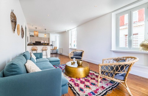 Biarritz Apartment | ALOE KEYWEEK Architect Apartment with terrace and garage Biarritz