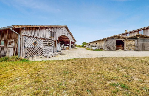 Les Fosses House | Amazing home in LES FOSSES with WiFi