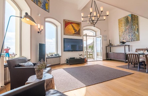 Biarritz City Centre Apartment | AMETSA, luxury flat, terrace and wonderful seaview, in Biarritz