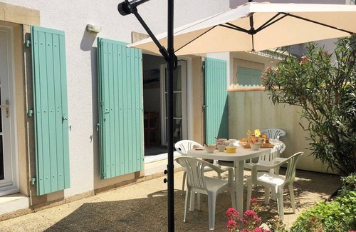 Saint-Martin-de-Re Apartment | Apartment Saint-Martin-de-Ré, 2 bedrooms, 4 persons