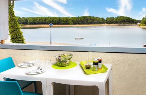 Soustons Condo | Appart pour 6 Vue Lac | Accès Piscine
