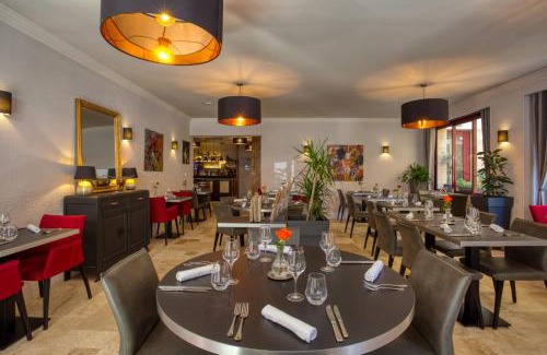 Sarlat-la-Caneda Historic Center Apartment | Appartement Aux 3 Sens
