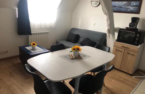 La Roche-Posay Apartment | Appartement piscine cure thermale