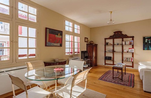 Saint-Jean-de-Luz City Center Apartment | Appartement Saint-Jean-de-Luz, 2 pièces, 4 personnes - FR-1-4-514