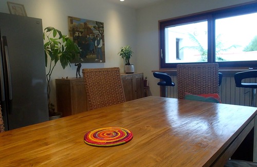 Anglet House | ARCHITECT-DESIGNED HOUSE, QUIET LOCATION, 2 KMS FROM BEACHES, UNSECURED SWIMMING POOL