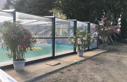 Azay-sur-Thouet Bed & Breakfast | Au Jardin Fleuri