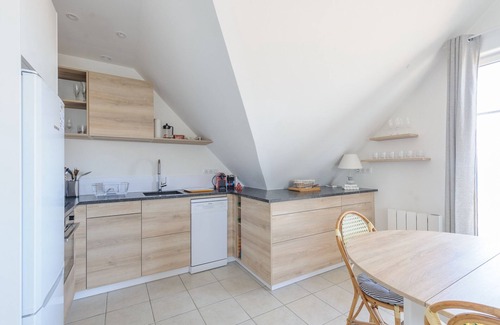 Port District Apartment | Beachfront T2 Apartment with Balcony, WiFi, Parking - Sleeps 4
