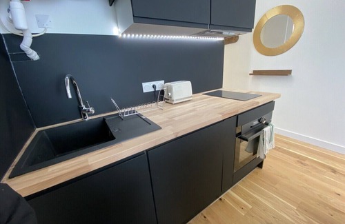 Talence Apartment | Beautiful studio with pool