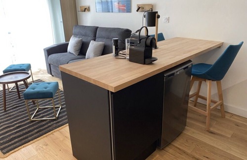 Talence Apartment | Beautiful studio with pool
