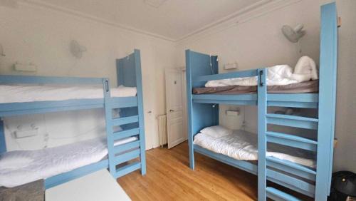 Grand Parc-Paul Doumer Hostel | Bed in 6-Bed Mixed Dormitory Le Jardin Cafe