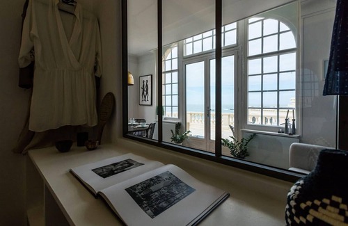 Biarritz City Centre Apartment | BLUE MOON KEYWEEK Seafront Apt with large Terrace and Parking Biarritz