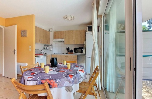 Vieux-Boucau-les-Bains Apartment | Bright apartment for 6 people with terrace and garden in Vieux Boucau.
