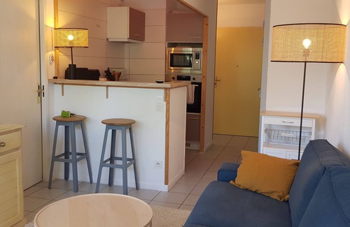 Moliets-et-Maa Apartment | Bright, comfortable apt with swimming pool, view of the golf course and 500 m from the beaches.
