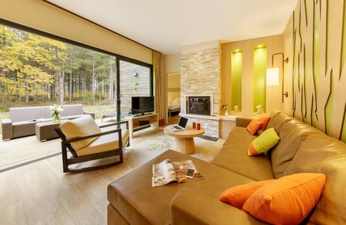Les-Trois-Moutiers Cottage | Cabin ∙ 2 bedrooms ∙ 4 guests