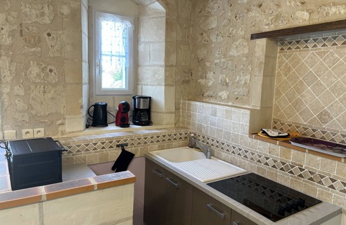 Thure Apartment | Camélia-Apartment-Private Bathroom