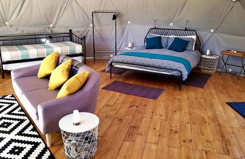 Sardent Other | Camping ∙ 1 bedroom ∙ 4 guests