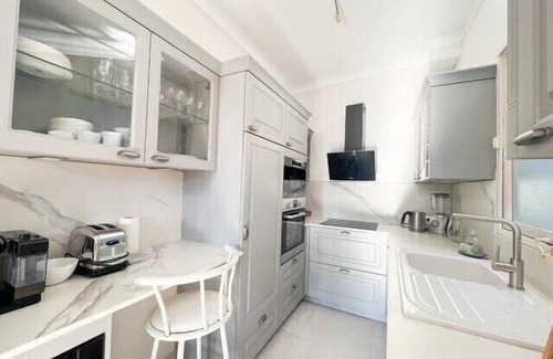 Cannes City Centre Apartment | Cannes: duplex Apartment 1 minute from the Palais: 5 bedrooms with terraces
