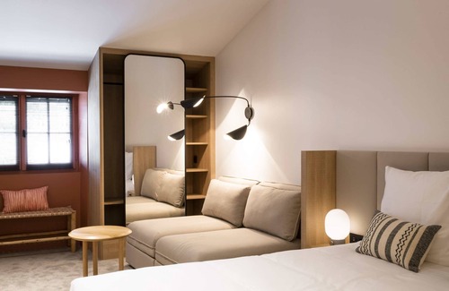 Hotel de Ville - Quinconces Hostel | Central Hostel
