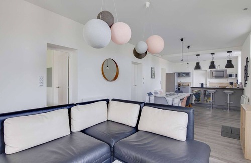 Hendaye Apartment | Charming Apartment with Garden, Terrace, and Garage in Central Hendaye