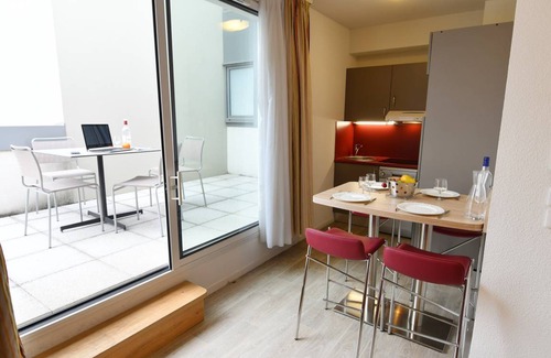 Bassins a Flot Condo | Condo ∙ 1 bedroom ∙ 4 guests