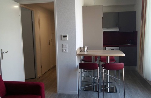 Bassins a Flot Condo | Condo ∙ 1 bedroom ∙ 4 guests