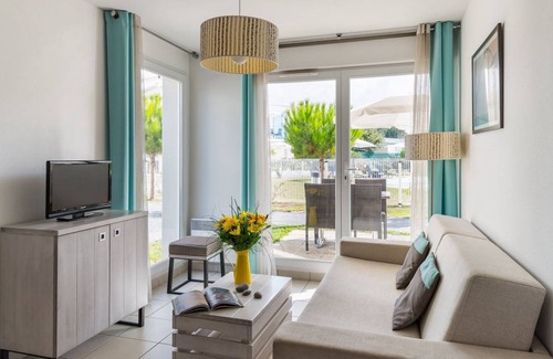 Saint-Palais-sur-Mer Condo | Condo ∙ 2 bedrooms ∙ 6 guests