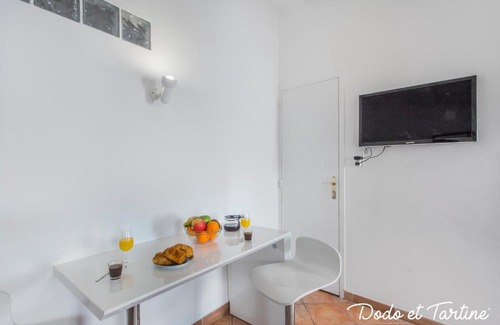 Hyeres City Centre Apartment | Cute calm studio downtown - Dodo et Tartine