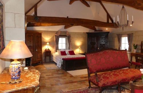 Saint-Leger-de-Montbrillais House | Demeure de Maugé